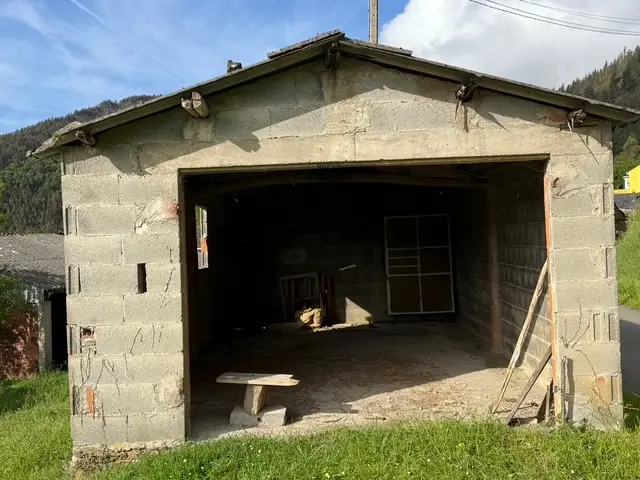 Casa de piedra con finca (ref: 247)