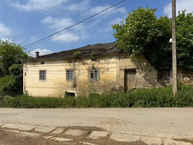 Casa de piedra con finca (ref: 248)