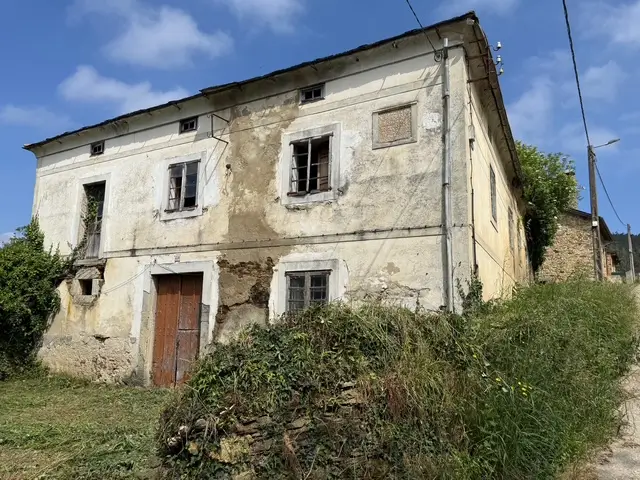 Casa de piedra con finca (ref: 248)