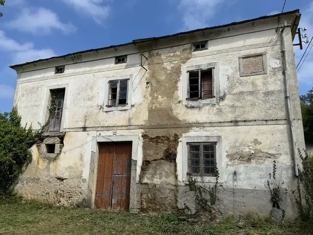 Casa de piedra con finca (ref: 248)