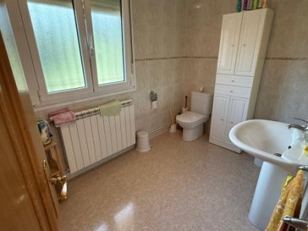 Precioso chalet con 2 viviendas (ref: 250)