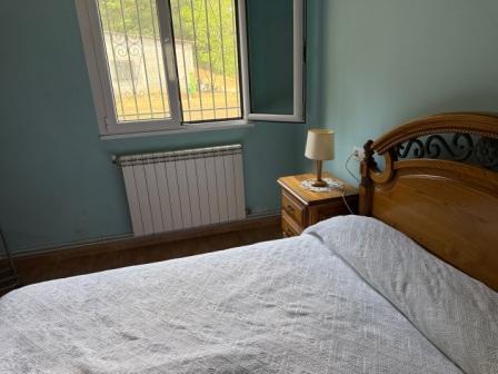 Precioso chalet con 2 viviendas (ref: 250)