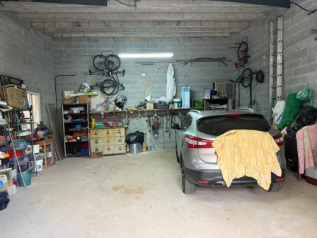 Precioso chalet con 2 viviendas (ref: 250)