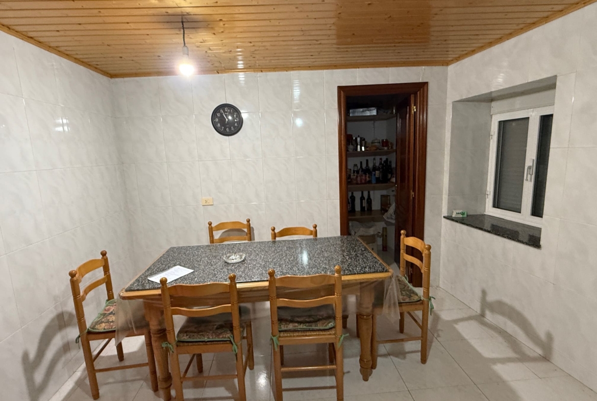 Casa de piedra para entrar a vivir (ref: 252)