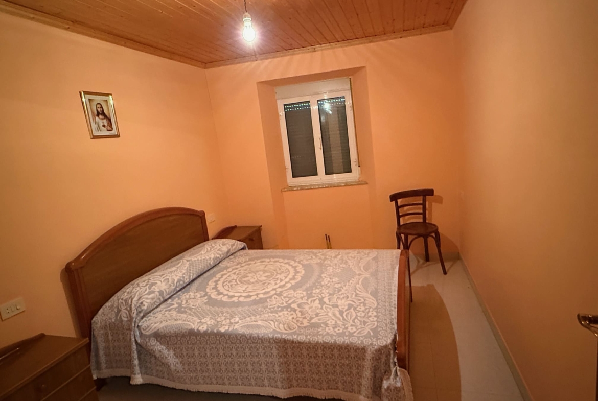 Casa de piedra para entrar a vivir (ref: 252)