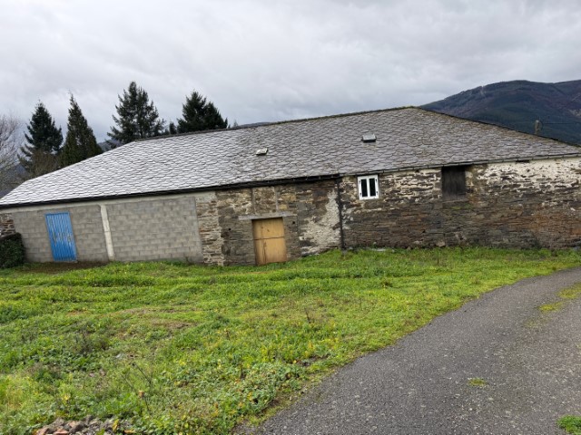 OPORTUNIDAD CASA CON + 20 HECTÁREAS DE FINCA (ref: 255)