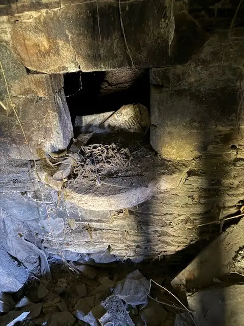 Casa de piedra con finca 7.000 m2 (Oportunidad)